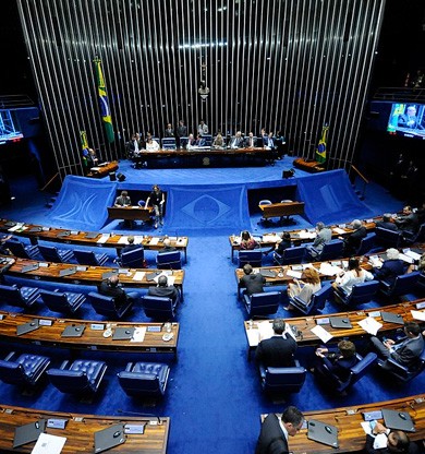 Senado aprovou projeto de lei que amplia auxílio emergencial